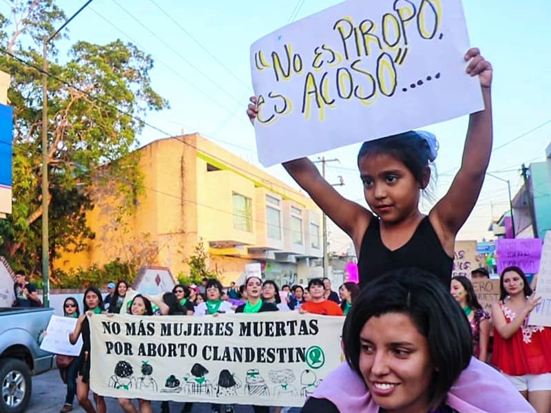 Marcharán mujeres en Colima en pro de la despenalización del aborto