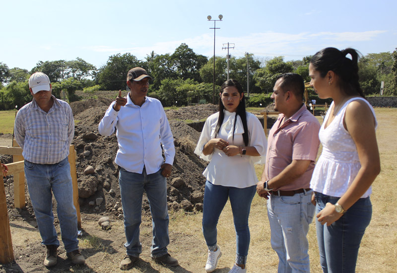 Supervisa Indira Vizcaíno construcción de la Universidad Benito Juárez en Armería