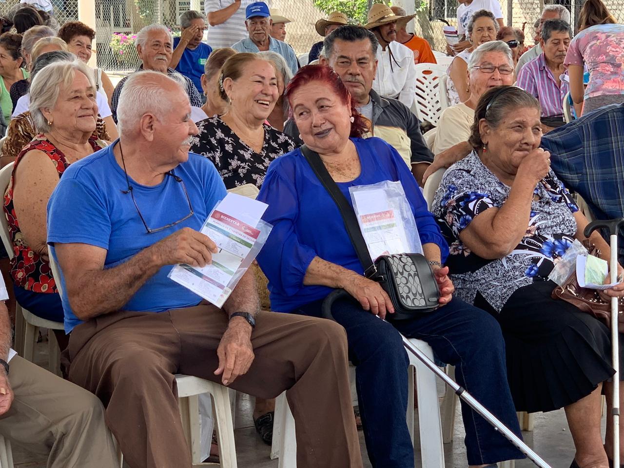 Indira Vizcaíno: Continúa la entrega de pensión para adultos mayores y personas con discapacidad