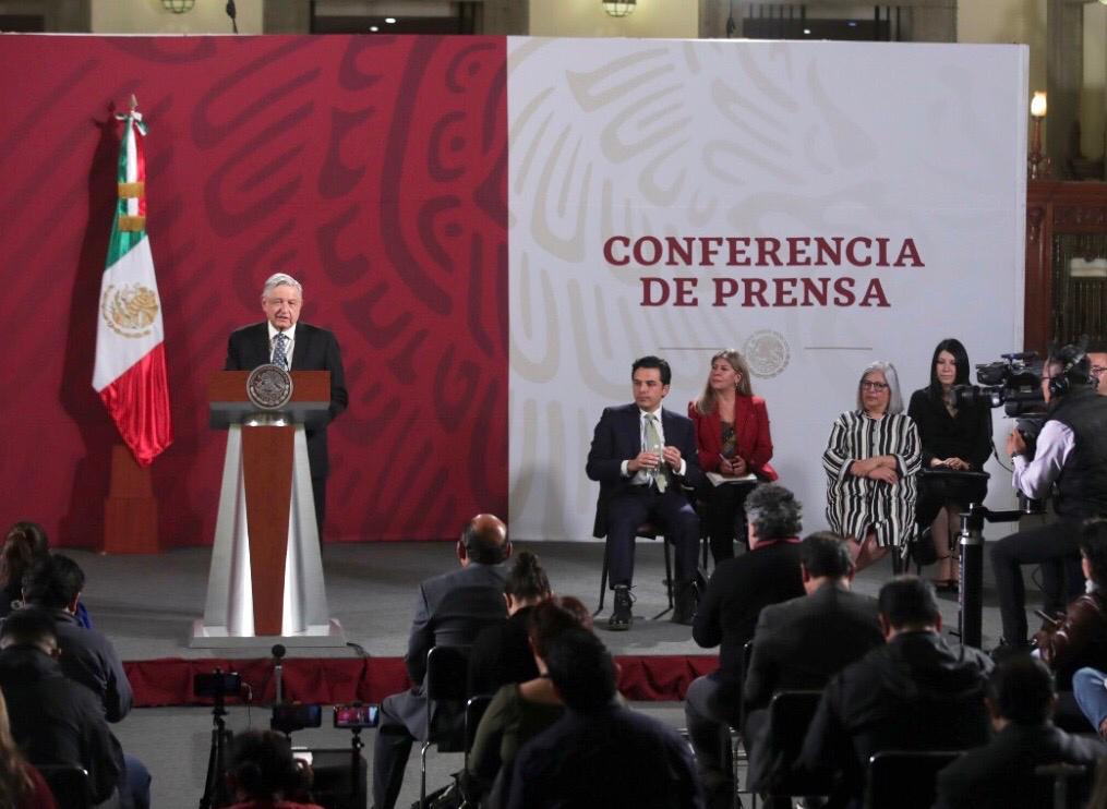 Para créditos a empresas formales se debe continuar con trámites en línea: Indira Vizcaíno