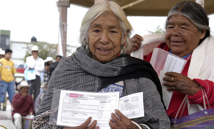 Ya son un derecho constitucional los programas sociales de AMLO; 17 estados aprueban reforma al artículo 4°