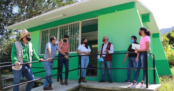 Indira Vizcaíno: «La Escuela es Nuestra», ejemplo de cómo la gente hace rendir el dinero público.