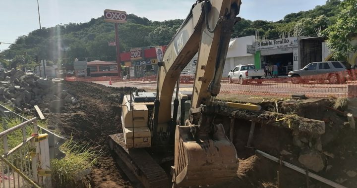 Avanzan los trabajos de reparación del puente vehicular de Santiago