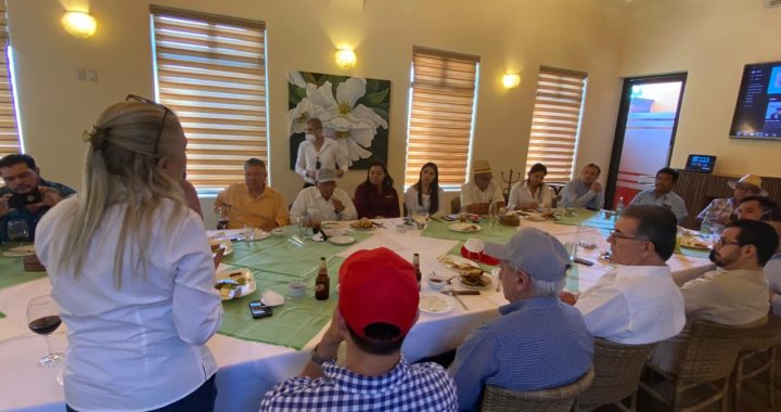 Agroproductores gestionaron créditos en reciente visita de titular del FND