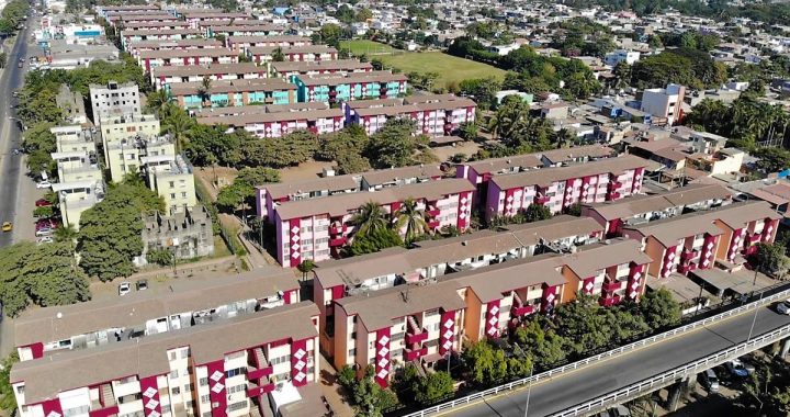 Entrega Griselda Martínez obras de renovación y embellecimiento de la Unidad Habitacional del Barrio 1 del Valle de Las Garzas