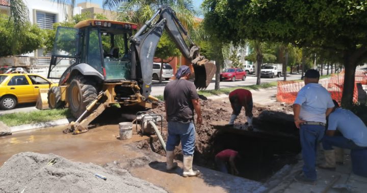 CIAPACOV realiza reparación de 5 fugas en la zona norte de «La Villa»