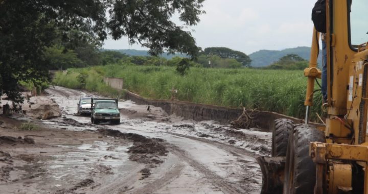 Conagua hará importante inversión para rehabilitar paso hacia El Chical y El Poblado en Coquimatlán: Seidum