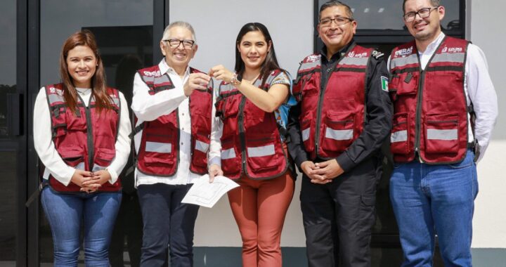 Indira entrega #ObraQueTransforma para capacitar a policías en juicios orales