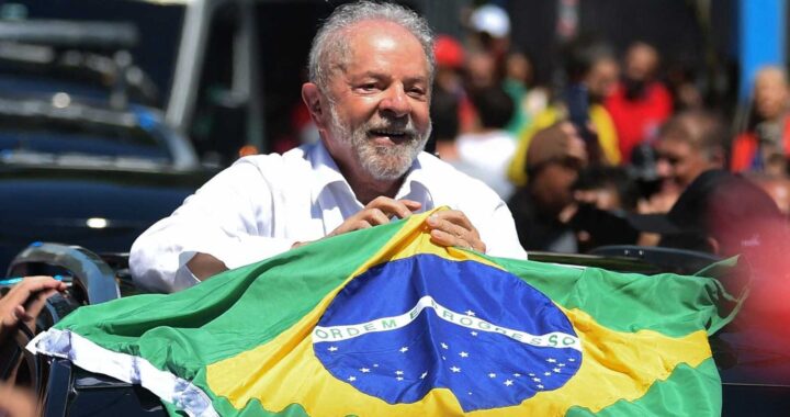 Lula celebra inicio de la transición de cara a investidura