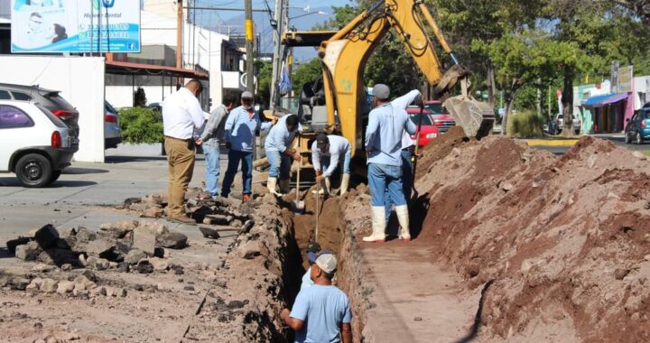 CIAPACOV avanza en la modernización de sus redes de drenaje con sustitución de 25 metros de tubería de drenaje en Colima