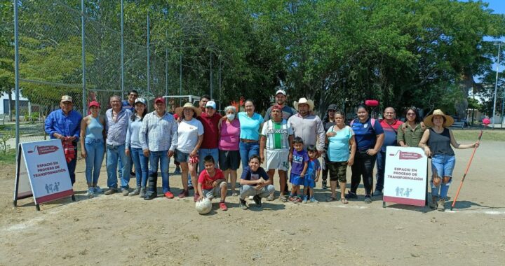 Karen Jurado, Vladimir Parra y vecinos participan en rescate de espacio público de Villas del Oro en VdeA