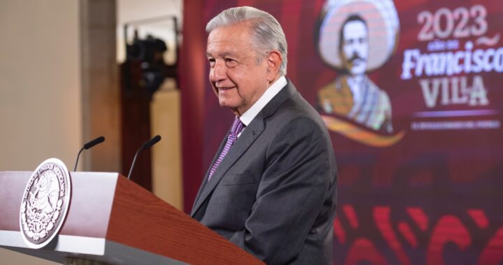 AMLO anuncia que su último libro como político en activo estará dedicado a los jóvenes