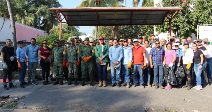 Delegación de Bienestar, Gobierno del Estado y CIAPACOV,  junto con SEDENA, realizan 2da Jornada de limpieza en el arroyo El Manrique