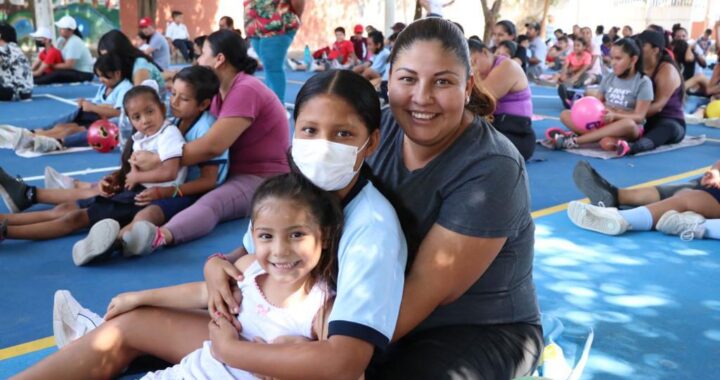 Exitosa jornada de matrogimnasia en la Primaria Morelos de Comala