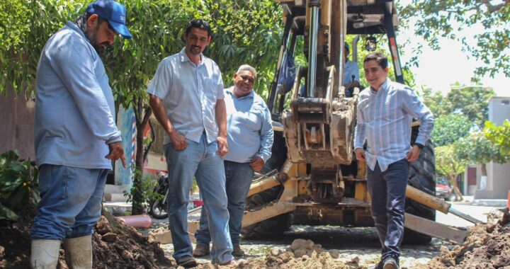 CIAPACOV sustituye por etapas 75m de red de drenaje en la colonia Del Valle, Villa de Álvarez