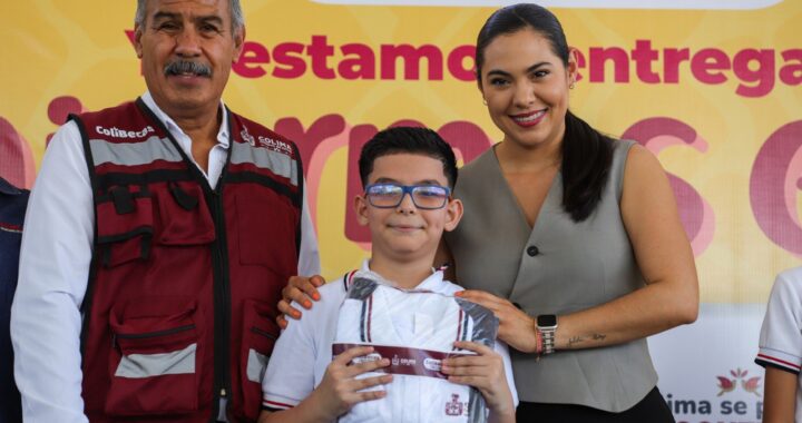 En Cuauhtémoc, más de 4 mil 445 estudiantes recibirán ColiBecas Uniformes, informó Indira en entrega a escuela de El Trapiche