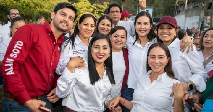 Ana Karen Hernández, candidata al Senado de la República, por la Coalición «Sigamos Haciendo Historia» acompaña al registro de las y los candidatos a presidencias municipales en el estado de Colima