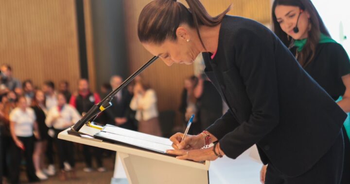 LOS NIÑOS Y LAS NIÑAS NACIERON PARA SER FELICES: CLAUDIA SHEINBAUM FIRMA PACTO POR LA PRIMERA INFANCIA